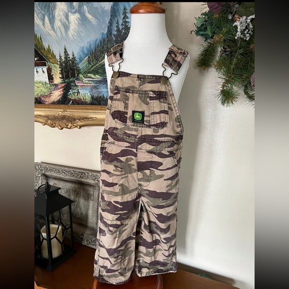 🤎 John Deere Camo Overalls - Picture 1 of 4